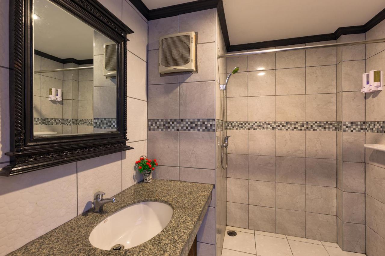 Patong Holiday Dream Hotel Extérieur photo