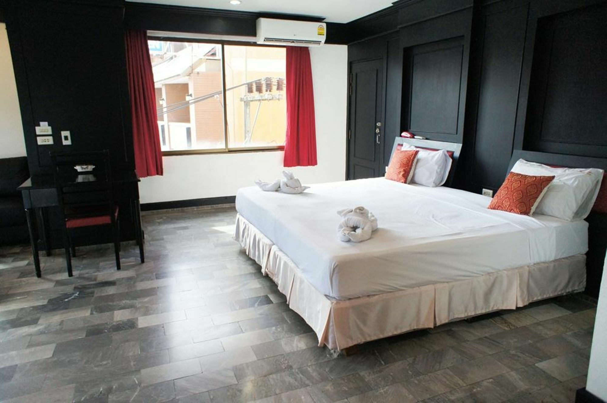Patong Holiday Dream Hotel Extérieur photo