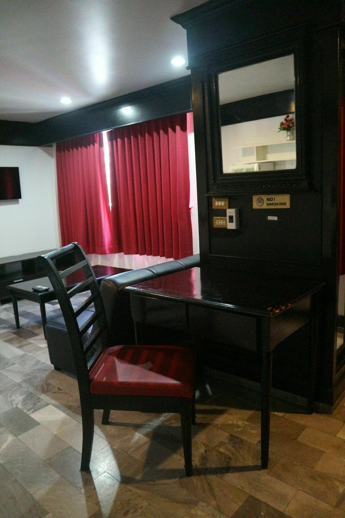 Patong Holiday Dream Hotel Extérieur photo